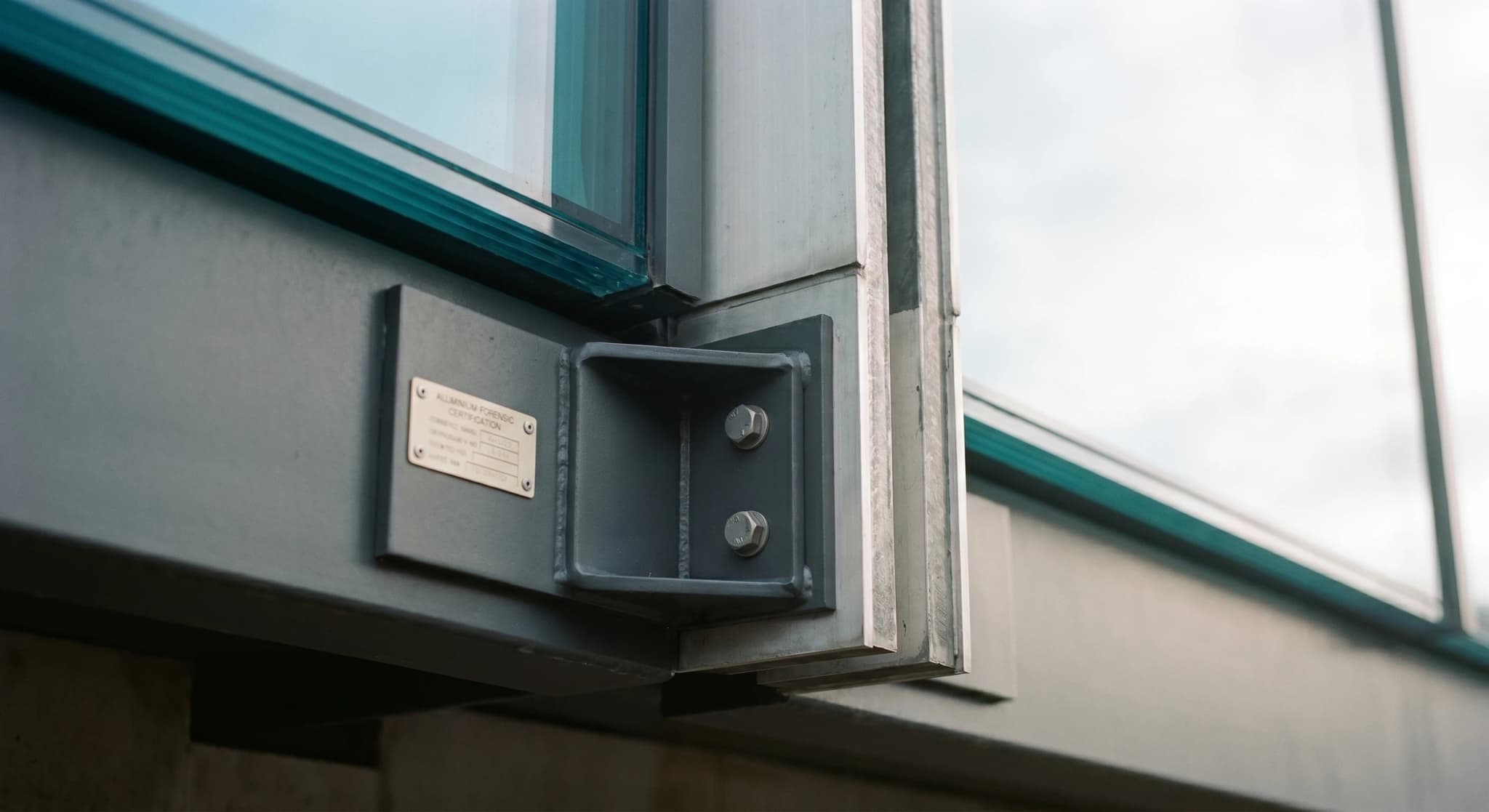 Dissipative welded steel anchor, blast resilience engineering detail
